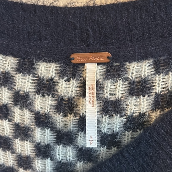 Free people sweater vest size S navy check - Picture 2 of 3
